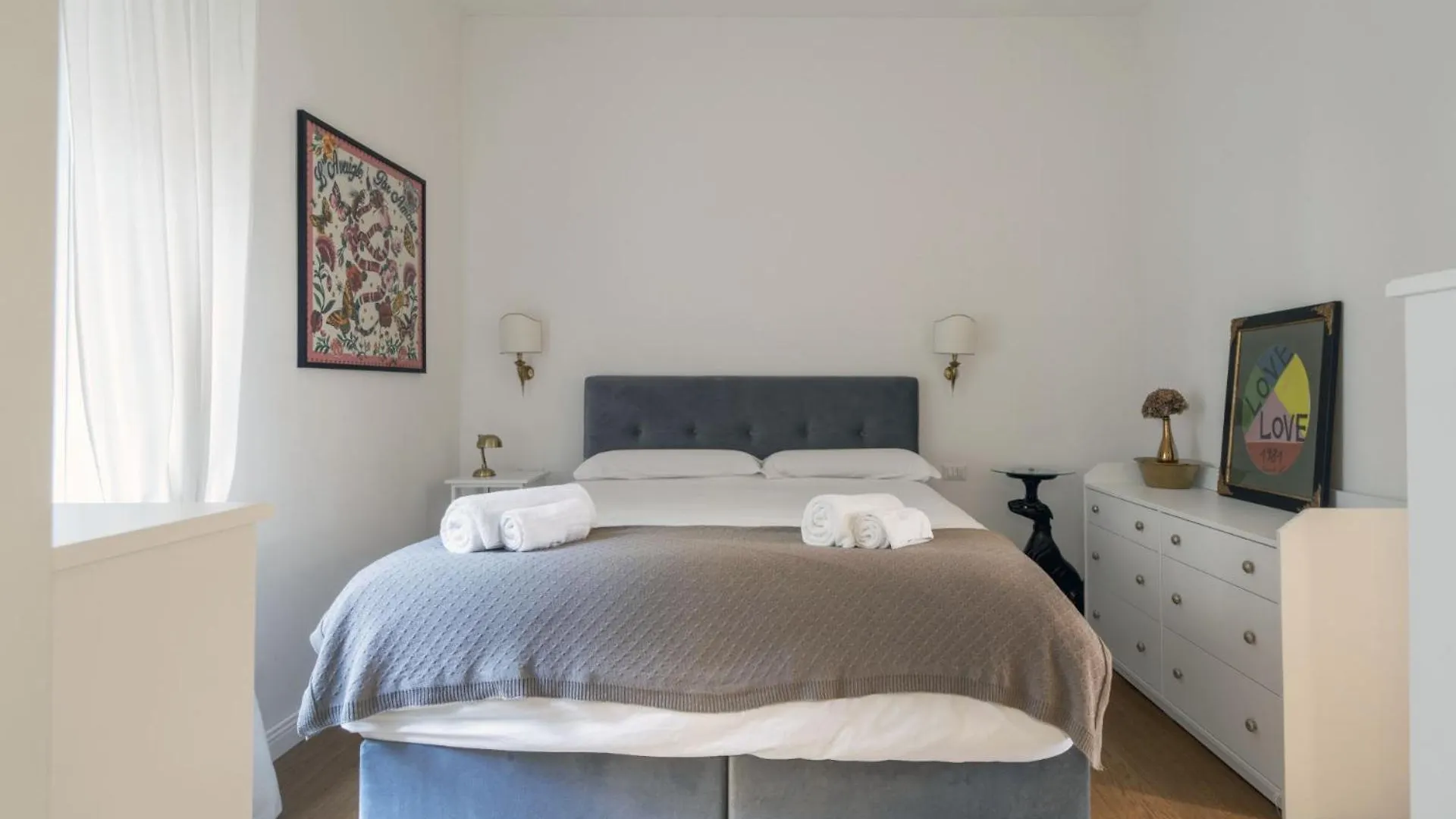 Easylife - Colore E Design In Repubblica Milan Italy